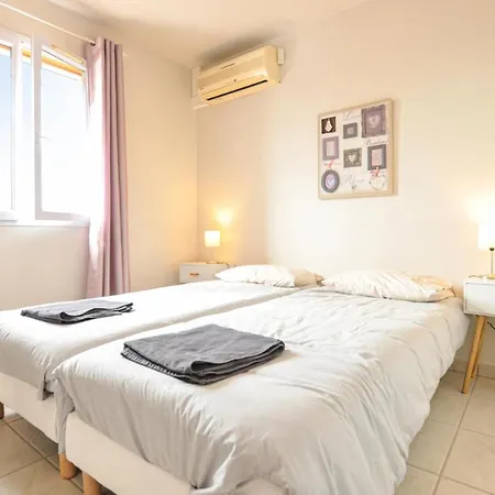 Amazing In With 3 Bedrooms And Wifi Holiday home Le Lavandou