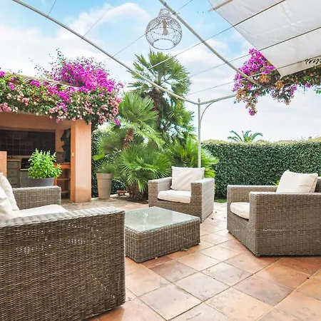 Semesterbostad 3 Bedroom Lovely Home In Le Lavandou
