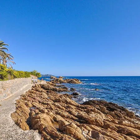 3 Bedroom Lovely Home In Le Lavandou * Le Lavandou